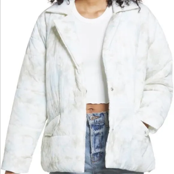 NWT BLANK NYC x REVOLVE Quilted Wrap Jacket in Perfect Day, Size Medium