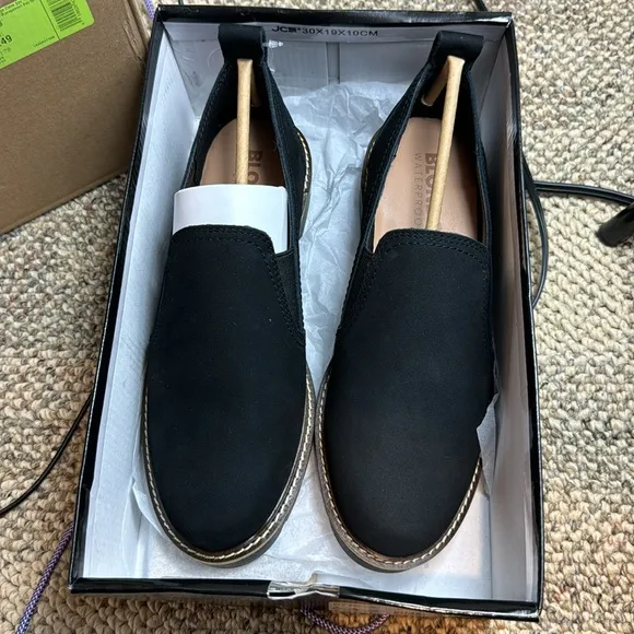 NWT • Blondo • Women's Phoebe Loafer • Black Nubuck • Size 6.5M • Waterproof • 😍