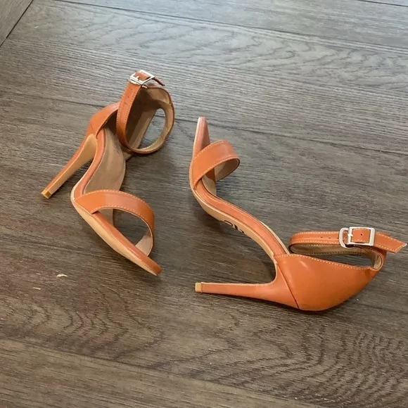 NWT BURJU Zoe True Nude Classic Strappy Heeled Sandals | size 8.5