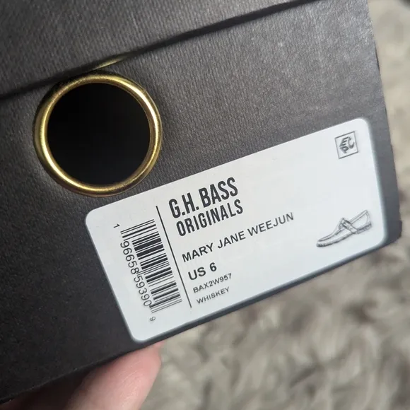 NWT G.H. Bass Mary Jane Weejuns Loafers in Whiskey Brown