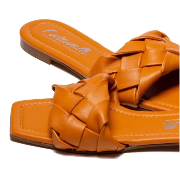 NWT L'Intervalle Italian made tan woven vegan leather flat slides sandals EU 40