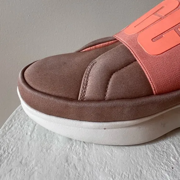 NWT ROSE GOLD UGG NEUTRA SNEAKERS STREET-STYLE