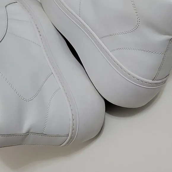P448 Skate High Top Sneakers