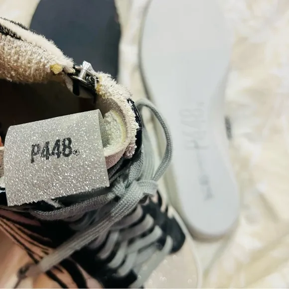 P448 Star Zebra High Top Zip Sneakers 37