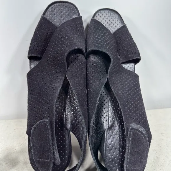 Pedro Garcia Sandals Womens 10 Platform Wedge Strappy Black Suede Casual Open