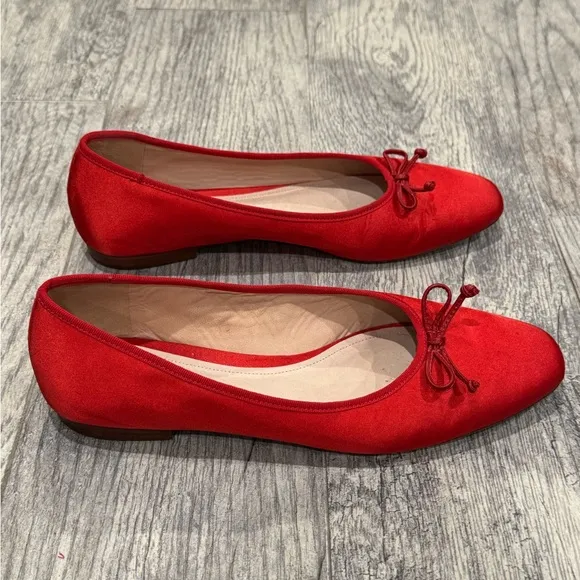 Porte &amp; Paire red bow embellished satin ballet flats