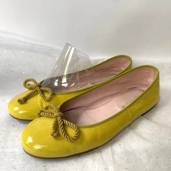 Pretty Ballerinas Yellow Patent Yellow Bow Ballerina Flats - Size 42 Rosario