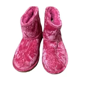 RARE Pink Crushed Velvet Unique Mean Girls UGG Short Size 6 Textured Boots