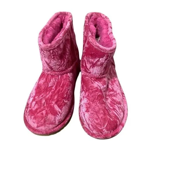 RARE Pink Crushed Velvet Unique Mean Girls UGG Short Size 6 Textured Boots