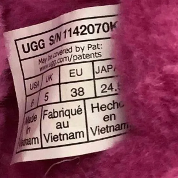 RARE Pink Crushed Velvet Unique Mean Girls UGG Short Size 6 Textured Boots