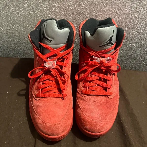 Red Suede High-Top Sneakers Retro 5 Red Suede Nike men size 13