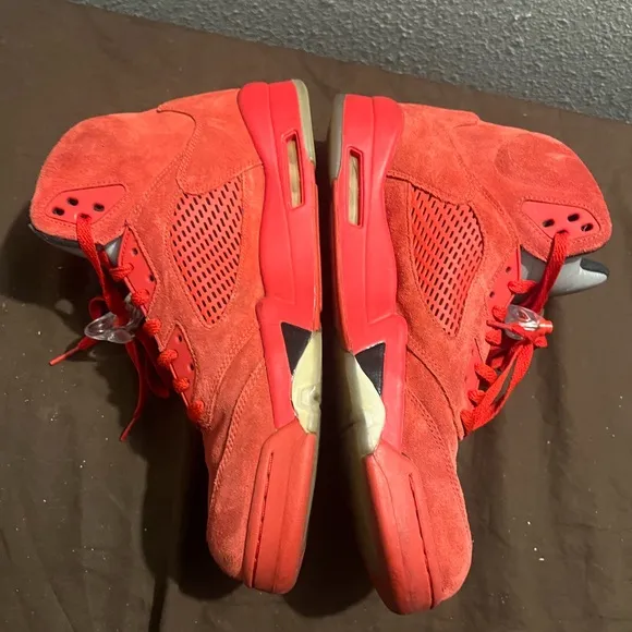 Red Suede High-Top Sneakers Retro 5 Red Suede Nike men size 13