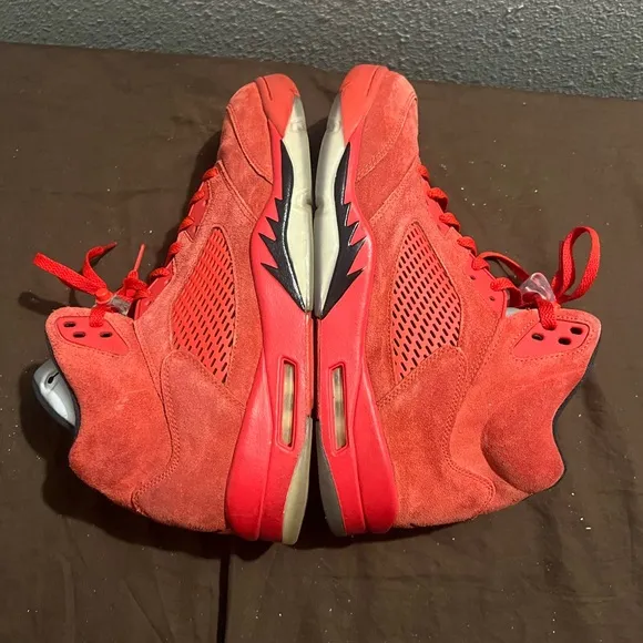 Red Suede High-Top Sneakers Retro 5 Red Suede Nike men size 13
