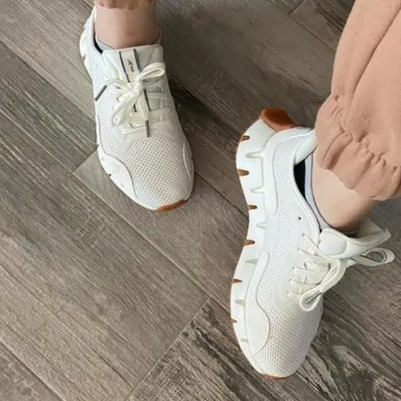 Reebok Zig Kinetica II  Sneakers  Shoes White  492M0S