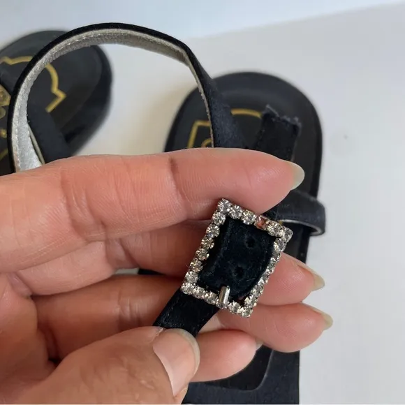 Roger Vivier Black Thong Swarovski Crystal Buckle Flat Satin Sandals Size 34