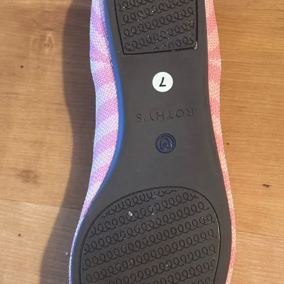 Rothy's Pink Pointed toe Flats