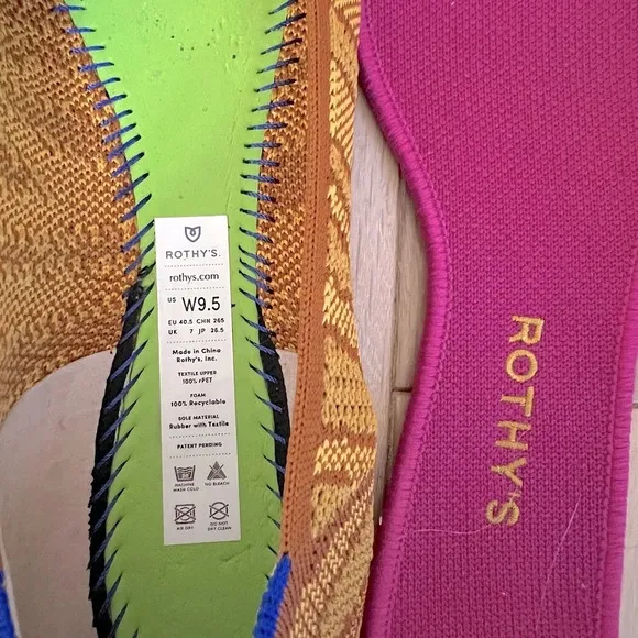 Rothy’s Pointed Toe Flats Gold Zebra 9.5 Unique Rare Versatile Artsy Comfort