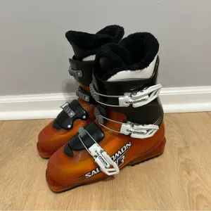 Salomon T3 Women’s Vibrant Orange Ski Snow Boots Women’s Size 8
