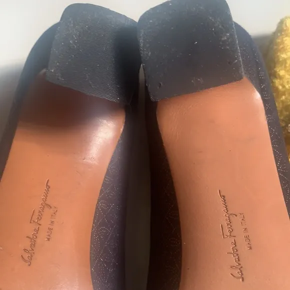 SALVATORE 6.5 AA FERRAGAMO BLACK BROCADE PUMPS
