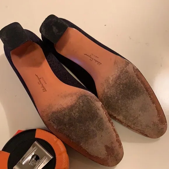 SALVATORE 6.5 AA FERRAGAMO BLACK BROCADE PUMPS