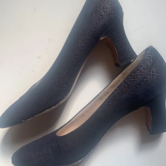 SALVATORE 6.5 AA FERRAGAMO BLACK BROCADE PUMPS