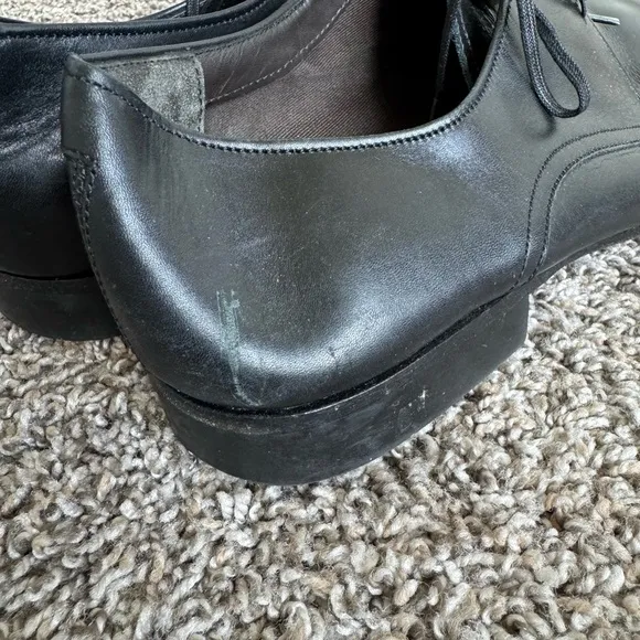 Salvatore Ferragamo leather black dress shoes loafers