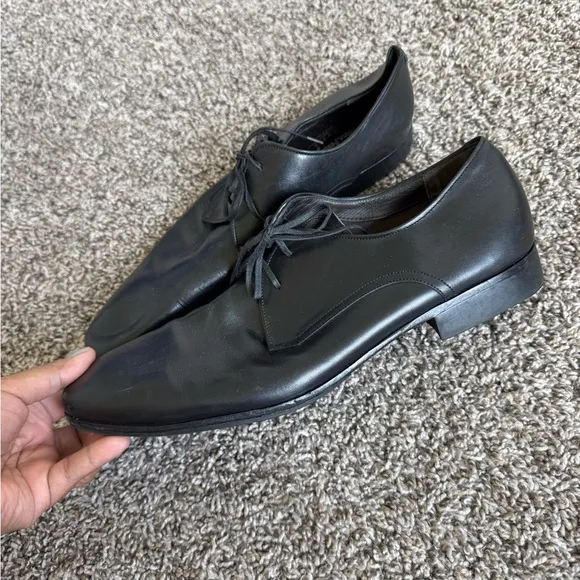 Salvatore Ferragamo leather black dress shoes loafers