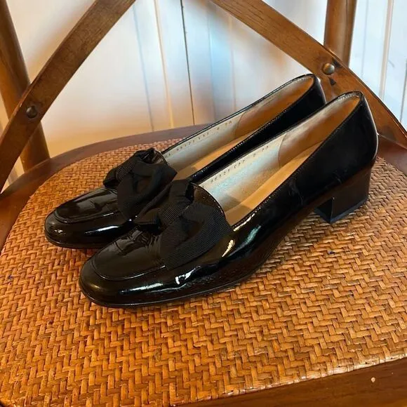 Salvatore Ferragamo black patent leather bow front flat loafers 7