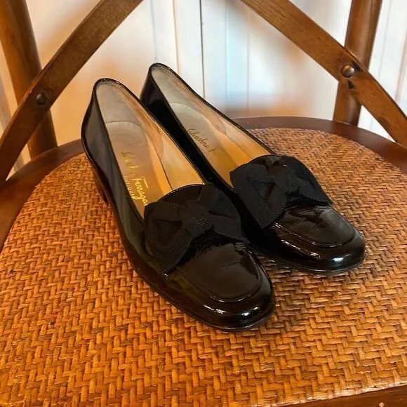 Salvatore Ferragamo black patent leather bow front flat loafers 7
