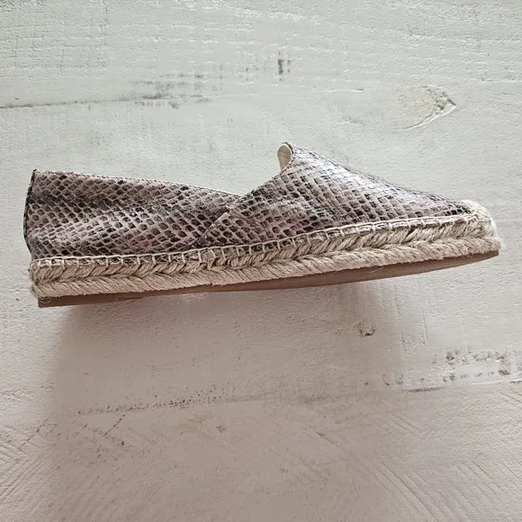 Sam Edelman Kesia Espadrille FlatsWomen's Snake Skin, Multi Size 9 NWOT