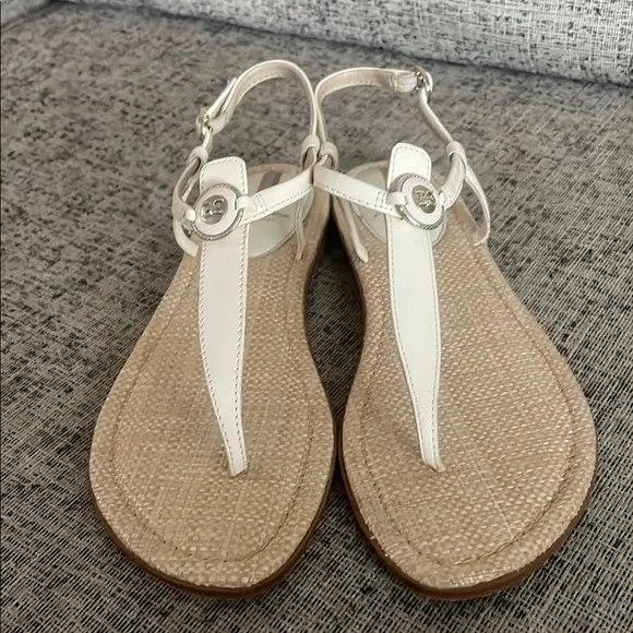 Sam Edleman Women's Gigi Retro T-Strap Flat Sandals Size 9