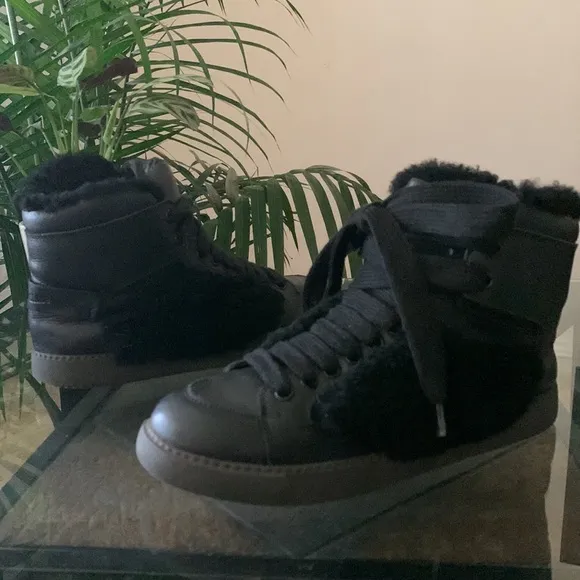 SEE by CHLOE SB23158 High Top Trainers