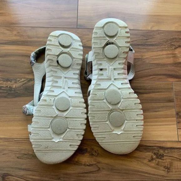 Skechers multicolored strappy sandals 11