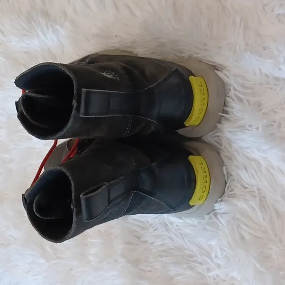 Sorel Explorer Lined Waterproof Suede Lace Up Snow Boots Boys Sz 6 Black Gray