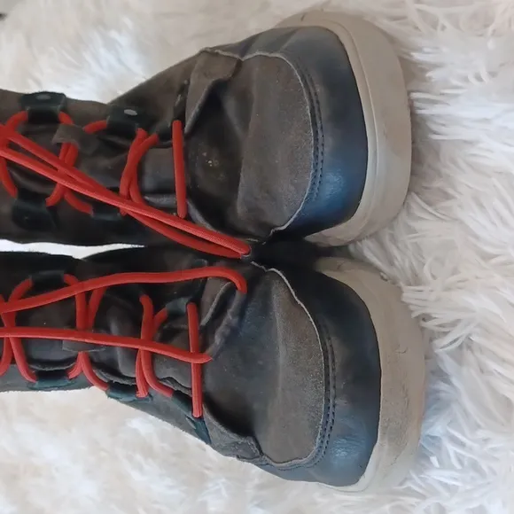 Sorel Explorer Lined Waterproof Suede Lace Up Snow Boots Boys Sz 6 Black Gray
