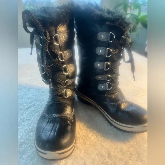 Sorel Girls Youth Sz 5 Black TOFINO Waterproof Snow Boots w/ Faux Fur Snow boots