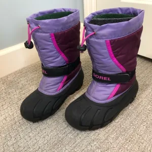Sorel Waterproof Flurry Kids Boots. Size Youth 2. Pink and Purple.