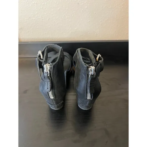 Sorel Womens Joanie Wedge Sandals in Black Size 9.5