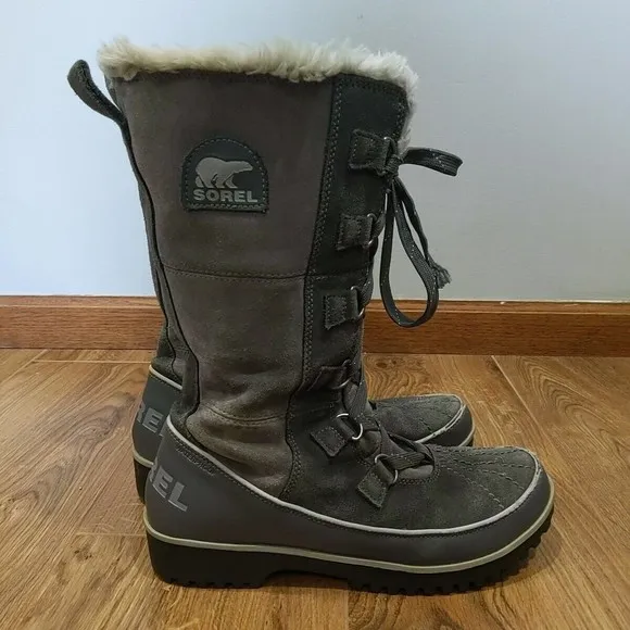 Sorel Women's Tivoli High Insulated Snow Boots Gray Faux Fur Size 9