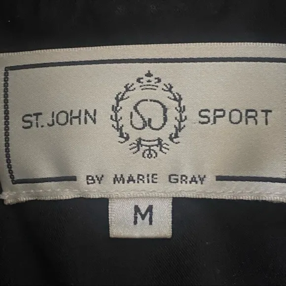 ST. JOHN black quilted embroidered jacket with rhinestone buttons Medium EUC