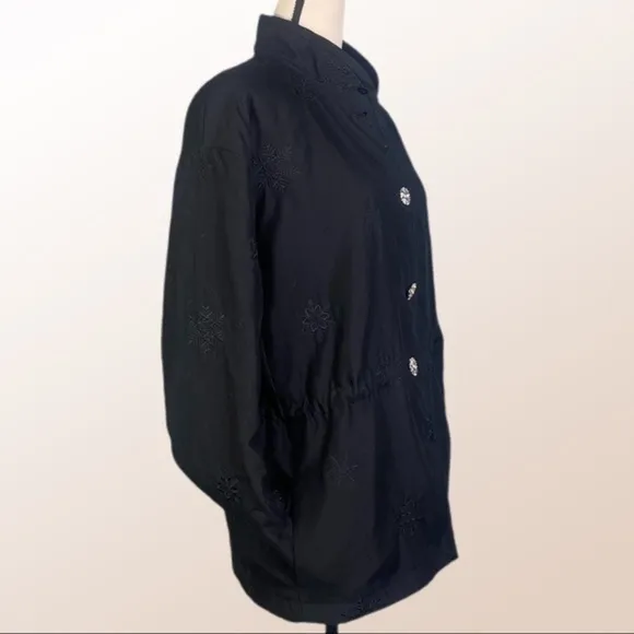 ST. JOHN black quilted embroidered jacket with rhinestone buttons Medium EUC