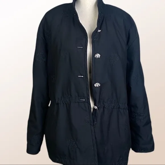 ST. JOHN black quilted embroidered jacket with rhinestone buttons Medium EUC