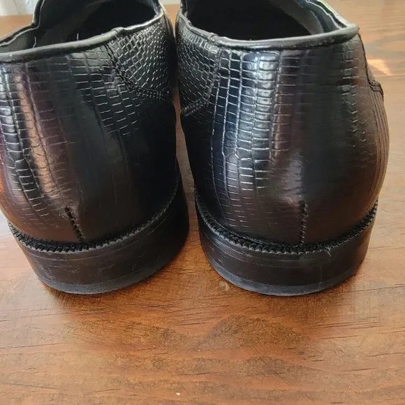 Stacy Adam's men's snake skin black loafers Sz 10 1 1/2.
