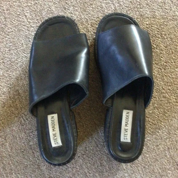 Steve Madden Black Heeled Wedge Sandals - Size 9 1/2