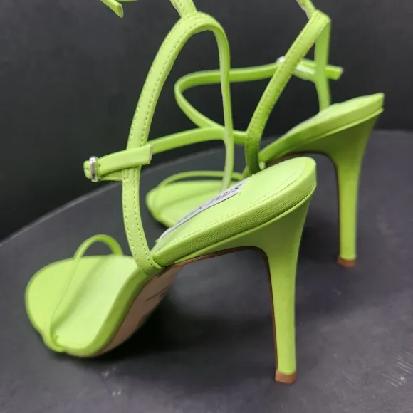 Steve Madden sandals 9M green neon leather Theresa strappy dainty heels new $100
