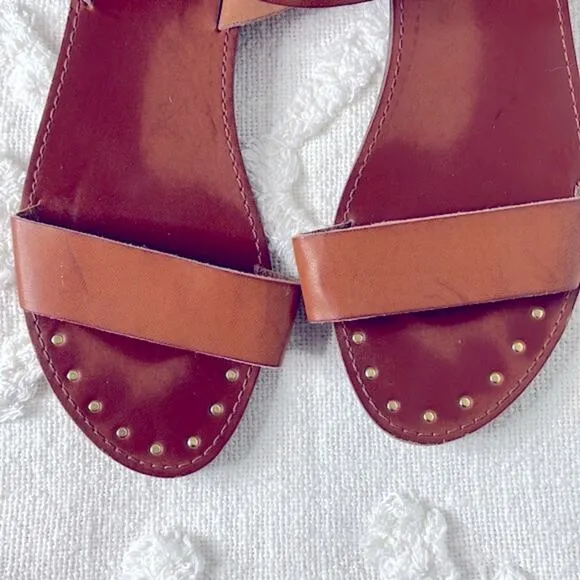 Steve Madden Strappy Flat Sandals Size 10