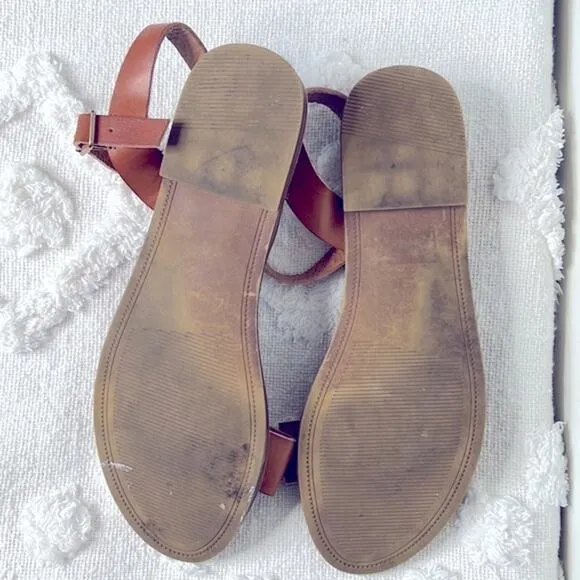 Steve Madden Strappy Flat Sandals Size 10
