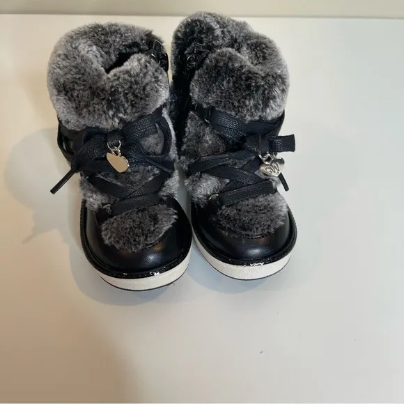 Stuart Weitzman Kids  Ariana Snow Boot