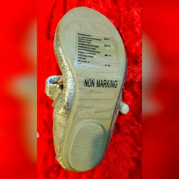Stuart Weitzman Rose Ballet Baby Champagne Foil Ballerina Flats Size 6