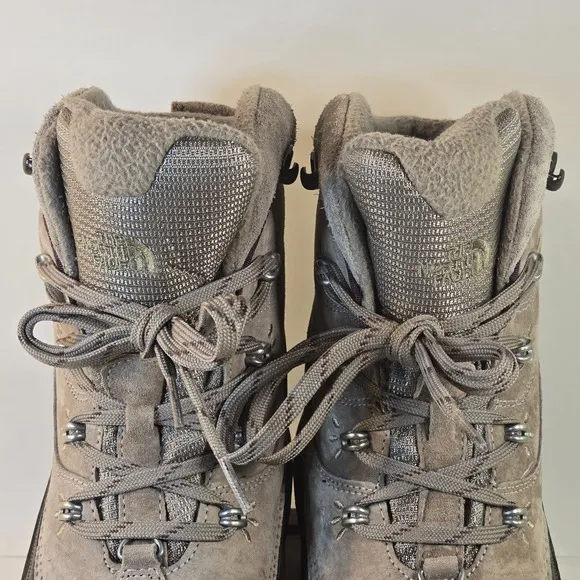 The North Face Chilkat Womens Size 9.5 Insulated Winter Boots Primaloft Suede